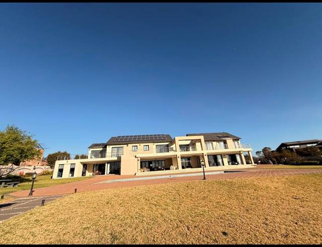 6 BEDROOM HOUSE FOR SALE IN BLUE HILLS EQUESTRIAN ESTATE